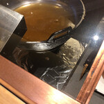 にい留 - これだけ揚げてもまだまだ黄金色♫というよりもこの油を飲みたい！という衝動に駆られました.(･･;)