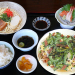 那覇そば 那覇亭 - お好きなチャンプルーと沖縄そばセット（数限定）