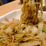 中国大明火鍋城 - 歯切れがいい細麺