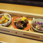 Maguro Sushi Umemoto - ランチすしコース（前菜盛り合わせ）