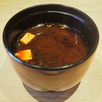 Maguro Sushi Umemoto - ランチすしコース（赤出汁）