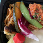 リストア カフェ アリアドネ - スパゲティ、カボチャ、マッシュ焼きポテト