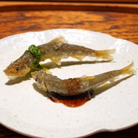 肉割烹 上 - 稚鮎の素揚げ