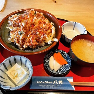 Yanshuu Ban'Ya Hakkaku - 海鮮かき揚げ丼　¥1,000-