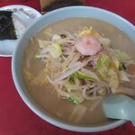 長崎チャンポン丸富 - 長崎チャンポン８５０円とおにぎり