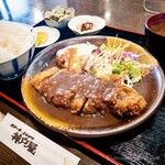 Suteki & Tonkatsu Koube Ya - とんかつ＋ハンバーグ定食