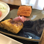 Minnano Kakurega Shokudou Sheman - 焼き魚と卵焼き