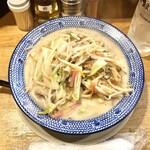 Jigemon Champon - 白ち○んぽん（中サイズ）780円