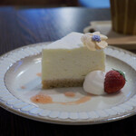 喫茶 コトリ - 白いチーズケーキ