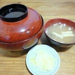 とんかつ筧 - かつ重は上品な塗椀に