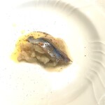 La Brianza - 自家製アンチョビカリフラワー。ほろほろホクホクなカリフラワーにアンチョビが素晴らしいアクセント、塩加減とカリフラワーの味わい個性がいい感じにマッチングしているのよ～(*´∀｀)ﾉ