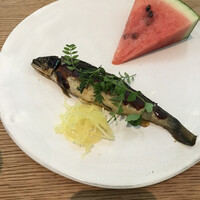 ラ・ボンヌターブル - 