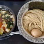 煮干らー麺シロクロ - 〝限定麺〟昆布水つけ麺+味玉