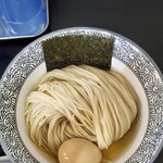 煮干らー麺シロクロ - 〝限定麺〟昆布水つけ麺+味玉 の麺