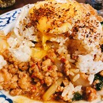 タイ料理アイヤラー - 