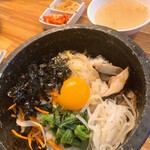 本場韓国料理酒場 おぱ屋 - 石焼ビビンバ