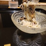 日本料理 晴山 - 蛤とキャビアの冷たいうどん