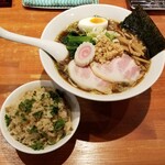 麺屋 六感堂 - 生姜醤油ラーメン＋しじみラーメン＋炊き込みご飯