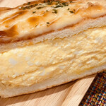 サンドイッチ&サラダ ニコ - チーズトーストサンド ¥280-