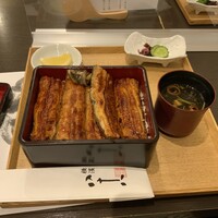 割烹蒲焼 横浜八十八 吉田町店 - 一尾半