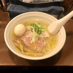 麺処 宥乃 - 比内地鶏らーめん 白醤油