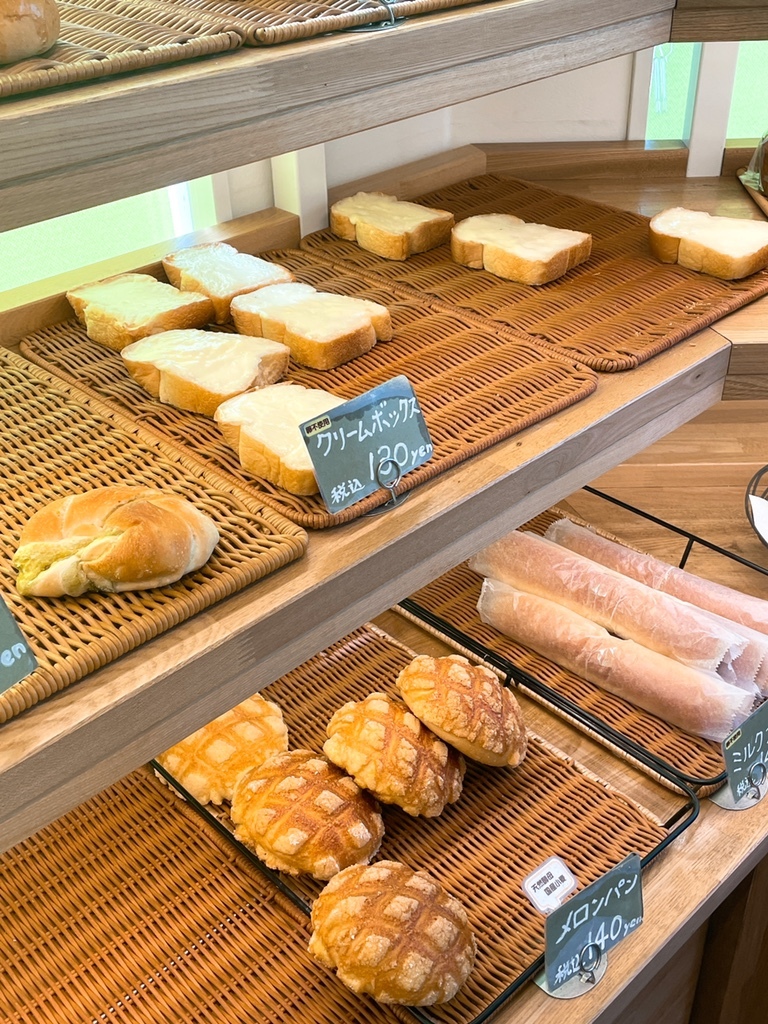 メニュー写真 : 手作りパンの店 「チロル」 - 郡山/パン | 食べログ