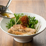 ベトナム料理 ふぉーの店 - 自家製もちもち麺も自慢です。