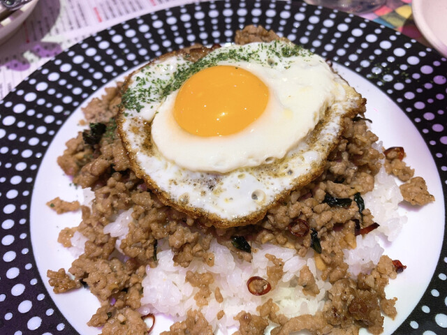 大衆焼肉ギャルソン&大衆アラカルトギャルソンwith札幌〆パフェ 山形店 - 山形（居酒屋）の写真