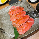 Yakiniku Horumon Aoichi - 