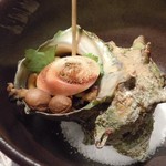 魚料理のお店 鮮魚まるふく - 活サザエのつぼ焼き