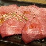 Yakiniku Tombi - 