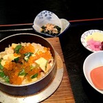 こまつ - さけ親子　釜飯