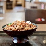 カルビ丼とスン豆腐専門店 韓丼 - カルビ丼並・肉増し