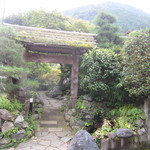 釜めし なかい - 正面からの入口