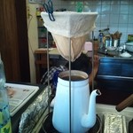 コーヒーはネルドリップ