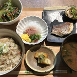 晩酌食堂 Hanaco＋ - 