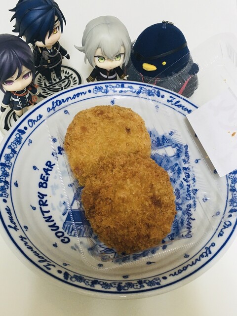 コロッケとチーズ入りメンチ By あらなみ 真喜屋 東京 弁当 食べログ