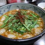 馬賊 - モツニラそばお茶漬けセット(1020円)