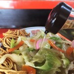 新ちゃん - かたい焼そば　酢投入！ 