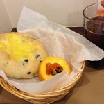 神戸屋 - フォカッチャとかぼちゃチーズケーキ