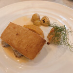 アーフェリーク白金 - 白身魚がふわっふわでとても美味しかったです