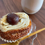 ほっぷしゅうくりーむ 浅草たぬき通り店 - 