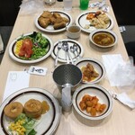 ケーエフシーレストラン - こんな感じでどれも美味しそうです