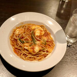 Restaurant Cafe CARO - モッツァレラチーズとバジルのパスタ