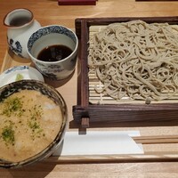 手打ち蕎麦 欅 - せいろ&とろろご飯。