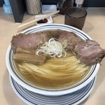 煮干しらぁめん 猫トラ亭 - 煮干しラーメン大盛　肉1枚