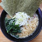 巓 - 並ラーメン＋のり増し、ほうれん草＆ねぎハーフ増し
