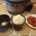 Yakiniku Nikunari - ライスおかわり無料