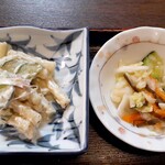 中華飯店　紅蘭 - 箸休めのお新香とマカロニサラダ♪