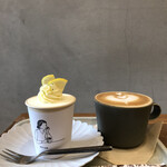 BRICK LANE - 『レモンのカップケーキ¥720』 『cafe latte¥610』